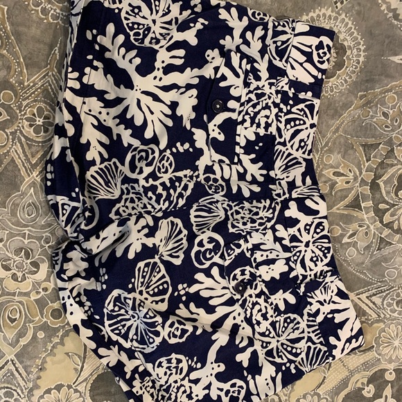 LP shorts sz 6 - Picture 2 of 3